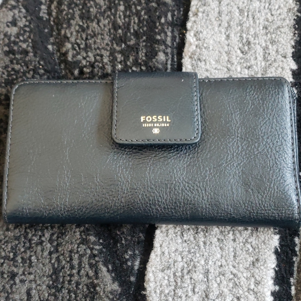 Fossil Wallet